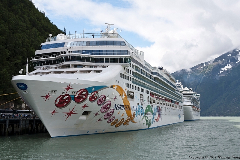 Norwegian_pearl_5.jpg
